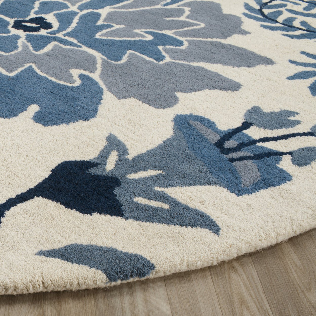 SAFAVIEH Martha Stewart MSR4732A Handmade Azurite Rug Image 9