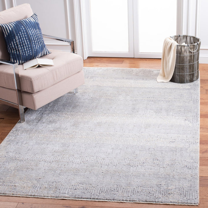 SAFAVIEH Martha Stewart Sabrina MSR8925A Lt Grey/ Beige Rug Image 1