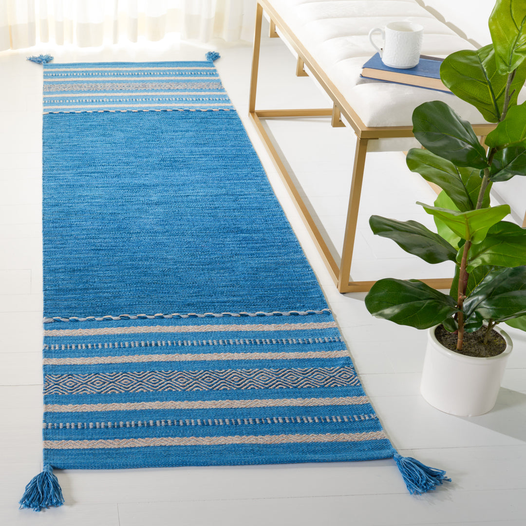 SAFAVIEH Montauk MTK215M Handwoven Blue / Grey Rug Image 9