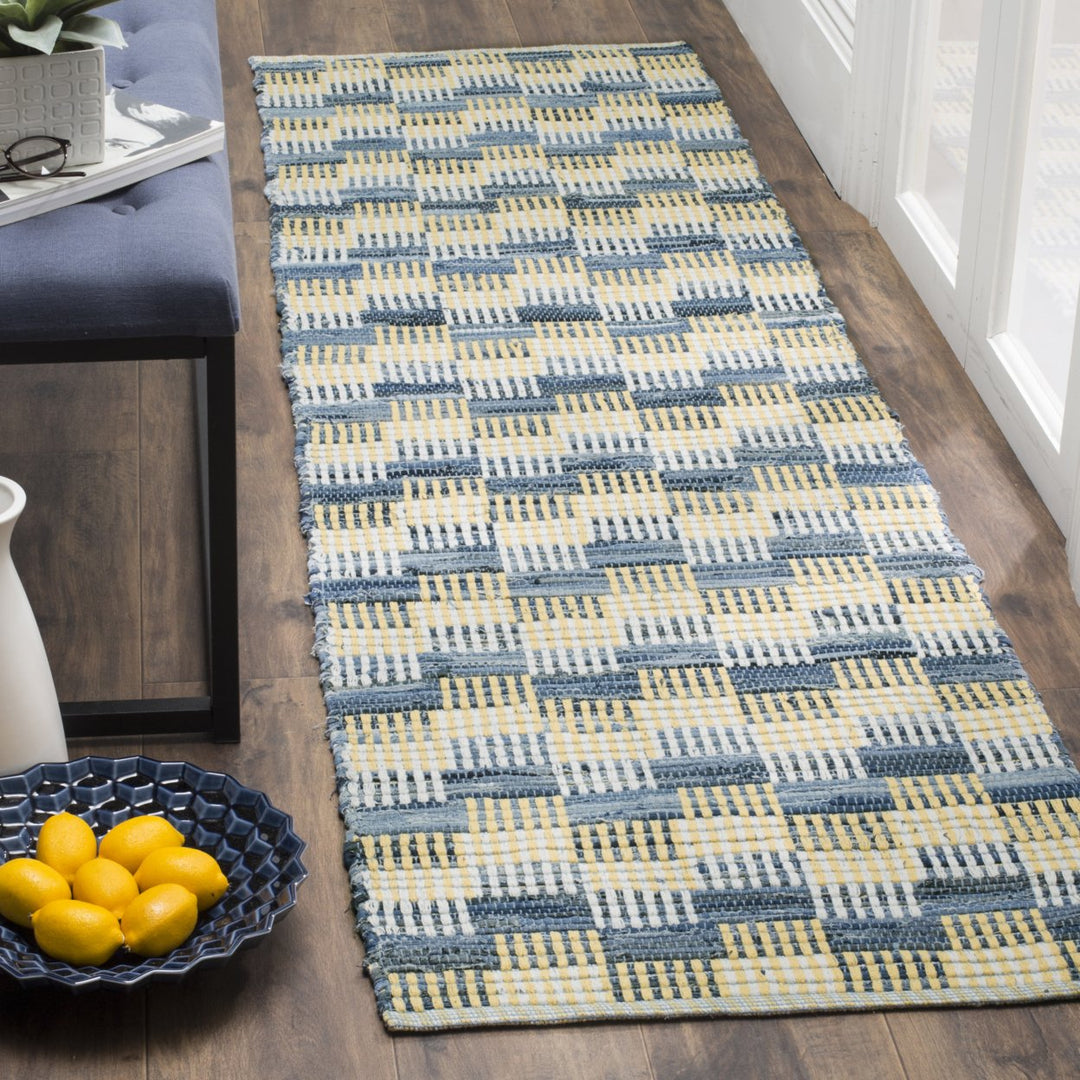 SAFAVIEH Montauk MTK121B Handwoven Gold / Multi Rug Image 3