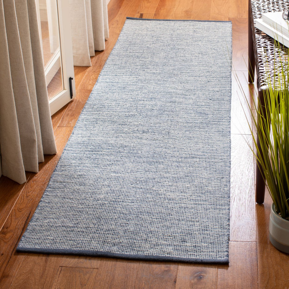 SAFAVIEH Montauk MTK250N Handwoven Navy / Blue Rug Image 2