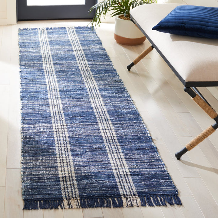 SAFAVIEH Montauk MTK276M Handwoven Blue / Beige Rug Image 2