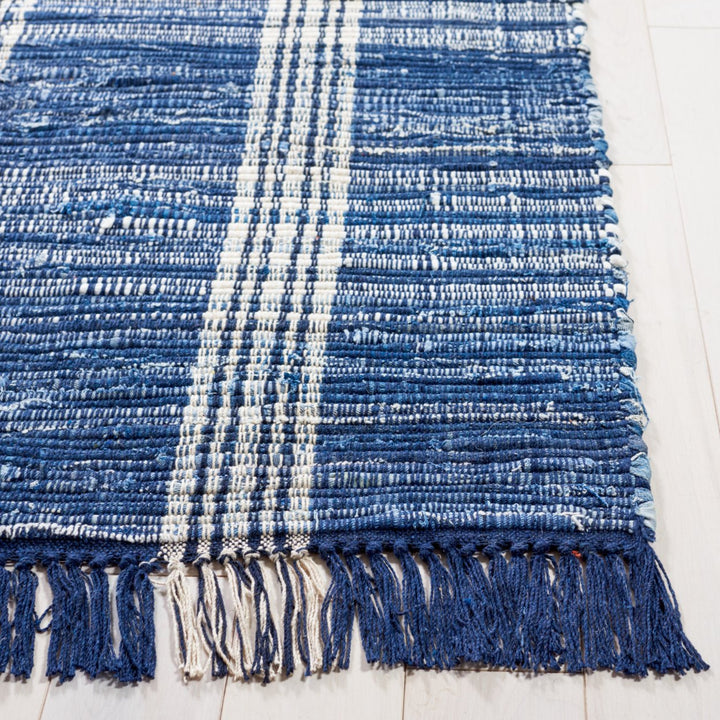 SAFAVIEH Montauk MTK276M Handwoven Blue / Beige Rug Image 5