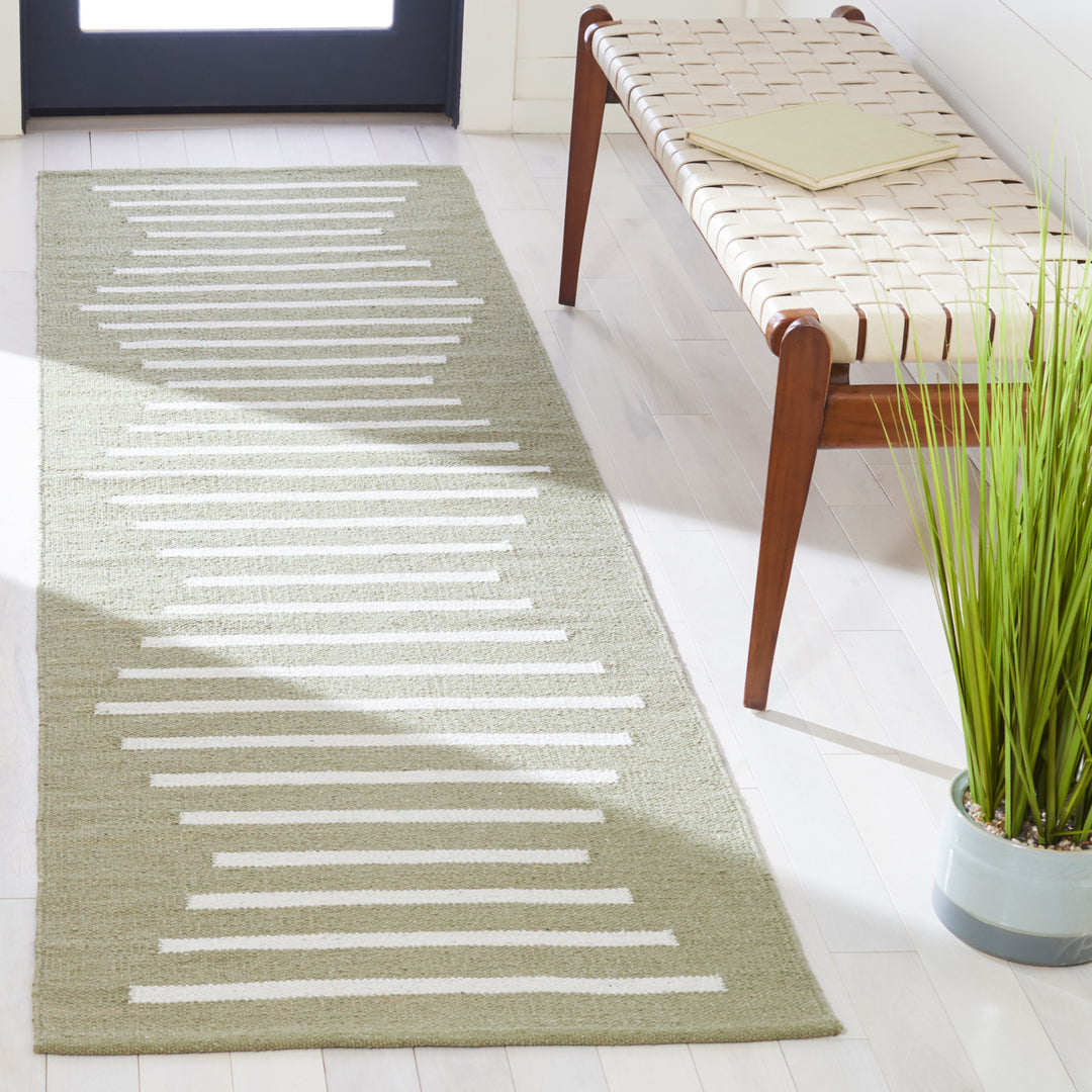 SAFAVIEH Montauk MTK313W Light Green / Ivory Rug Image 2