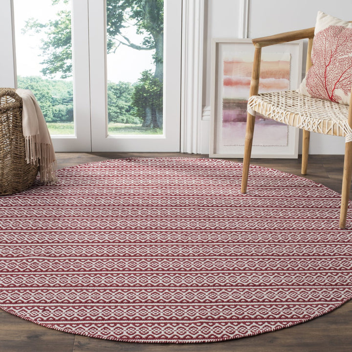 SAFAVIEH Montauk MTK341C Handwoven Ivory / Red Rug Image 8