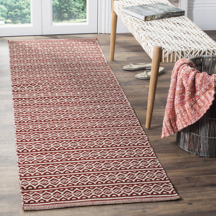 SAFAVIEH Montauk MTK341C Handwoven Ivory / Red Rug Image 9