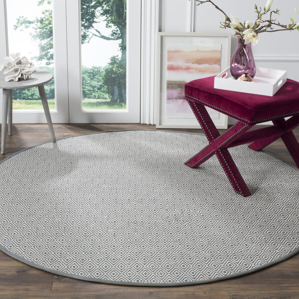 SAFAVIEH Montauk MTK515C Handwoven Ivory / Grey Rug Image 2