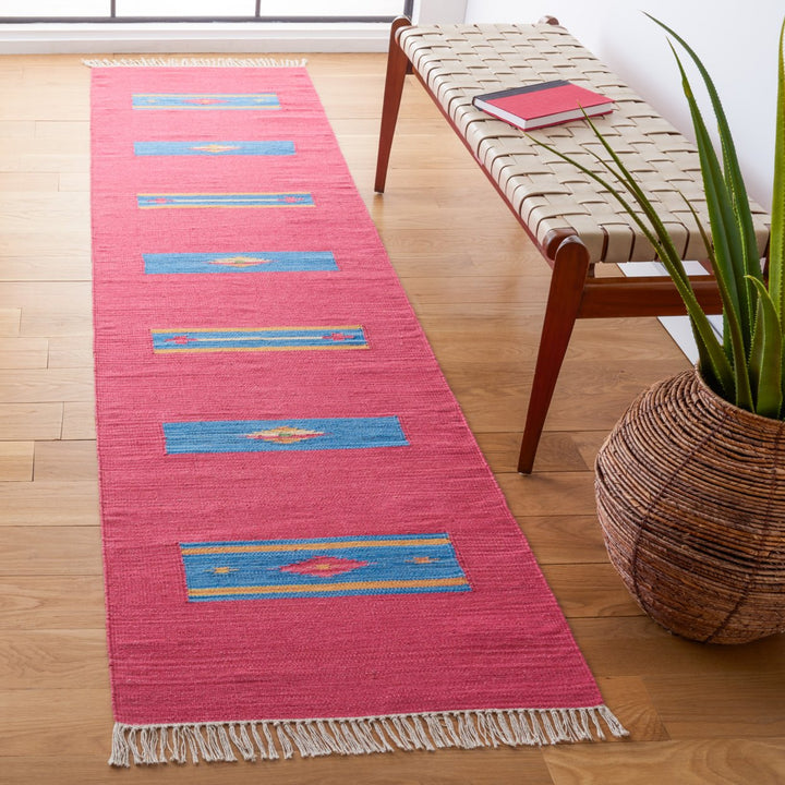 SAFAVIEH Montauk MTK551Q Handwoven Red / Blue Rug Image 3