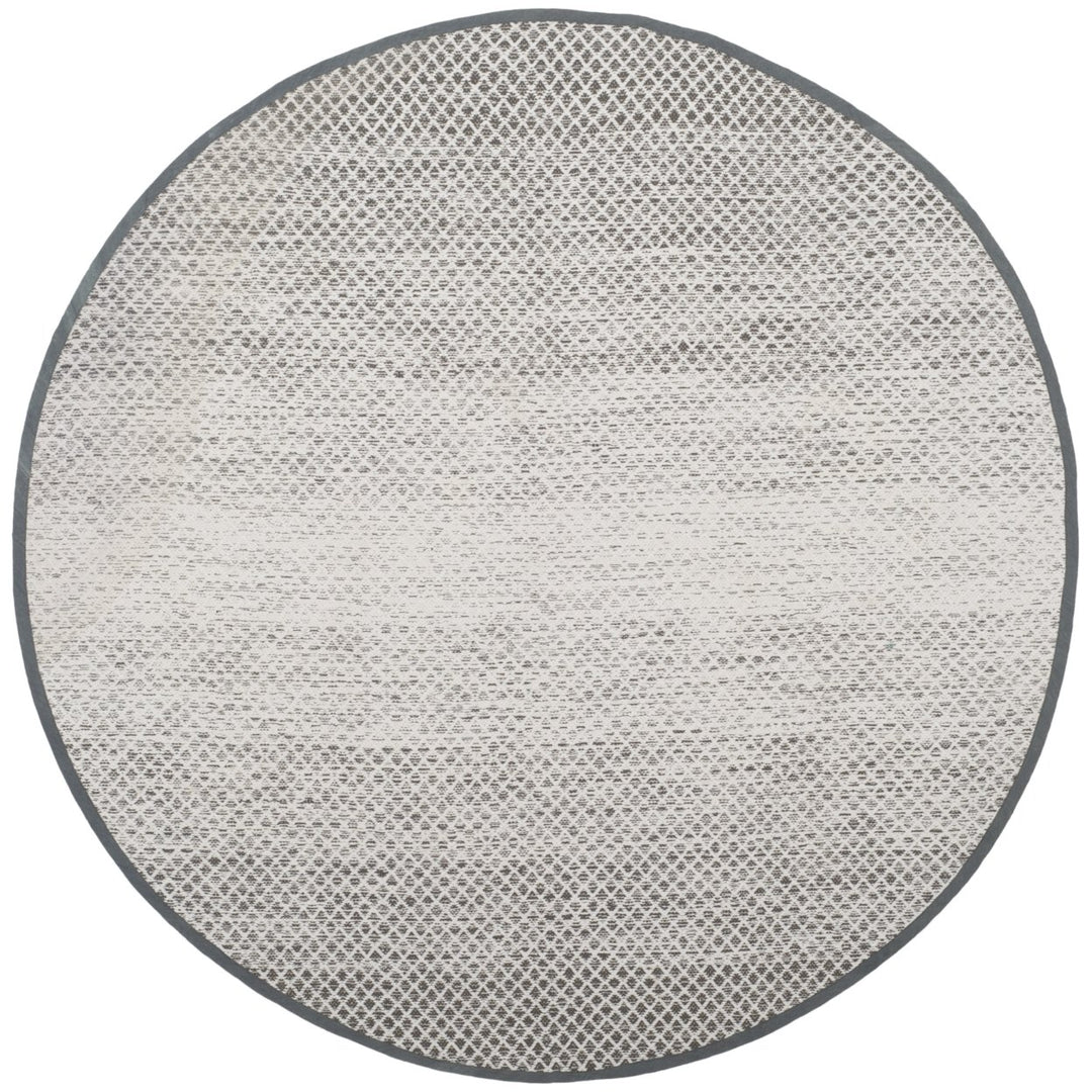 SAFAVIEH Montauk MTK601K Handwoven Light Grey /Ivory Rug Image 1