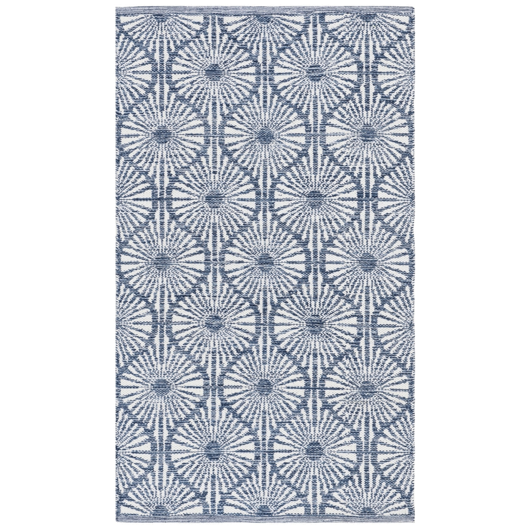 SAFAVIEH Montauk MTK606C Handwoven Navy / Ivory Rug Image 5