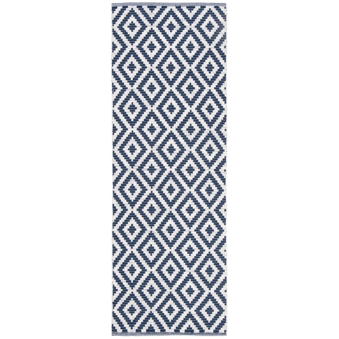 SAFAVIEH Montauk MTK613C Handwoven Navy / Ivory Rug Image 1