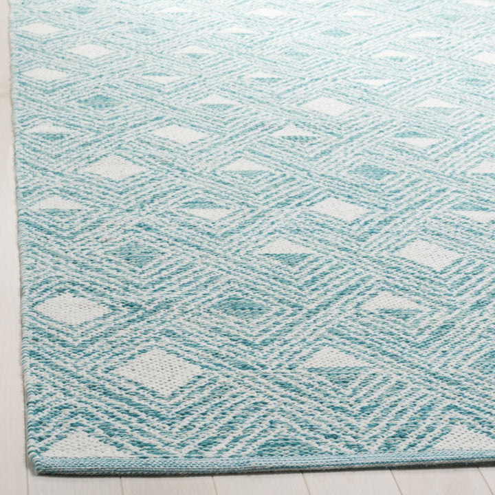 SAFAVIEH Montauk MTK614H Handwoven Aqua / Ivory Rug Image 4