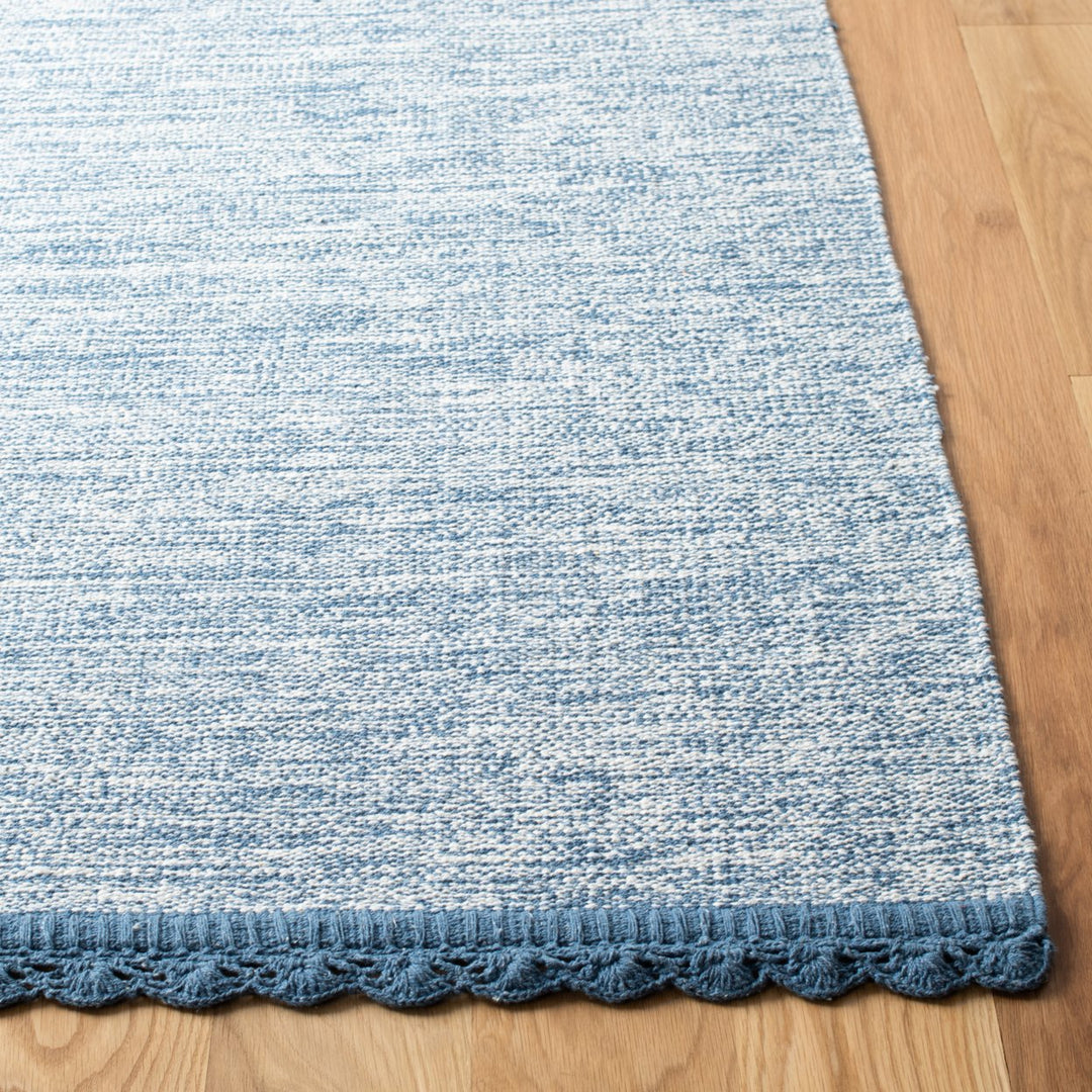 SAFAVIEH Montauk Collection MTK615B Handwoven Blue Rug Image 4