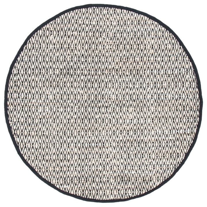 SAFAVIEH Montauk MTK621B Handwoven Beige / Black Rug Image 4