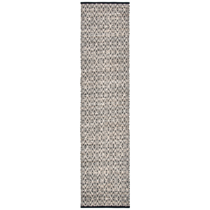 SAFAVIEH Montauk MTK621B Handwoven Beige / Black Rug Image 5