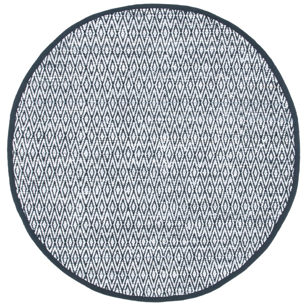 SAFAVIEH Montauk MTK621F Handwoven Grey / Black Rug Image 1