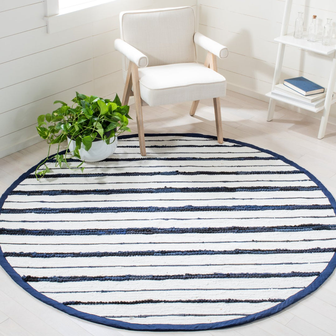 SAFAVIEH Montauk MTK623N Handwoven Navy / Ivory Rug Image 8