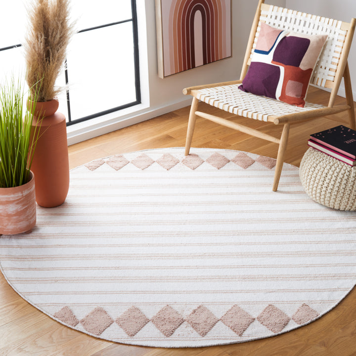 SAFAVIEH Montauk MTK708U Handwoven Pink / Ivory Rug Image 2