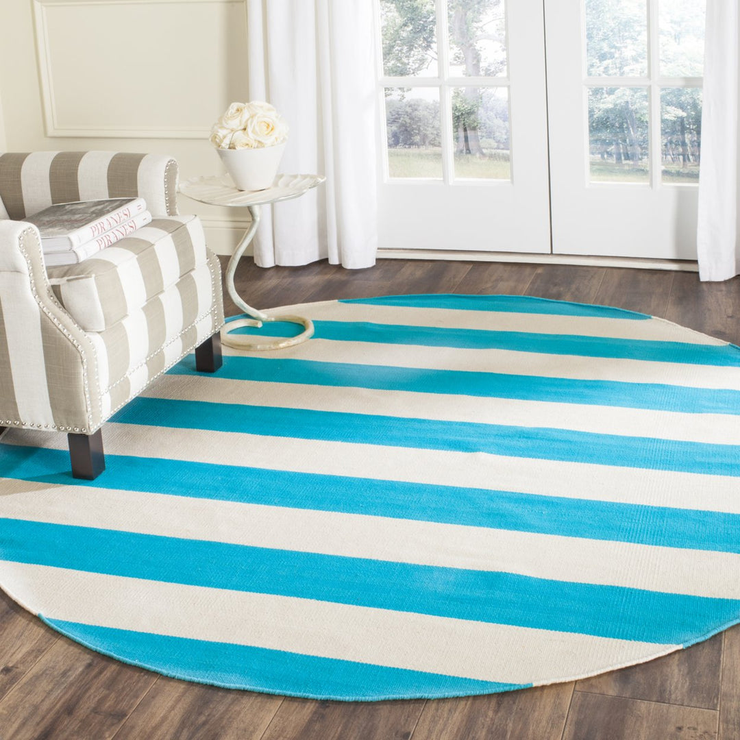 SAFAVIEH Montauk MTK712N Handwoven Turquoise / Ivory Rug Image 2