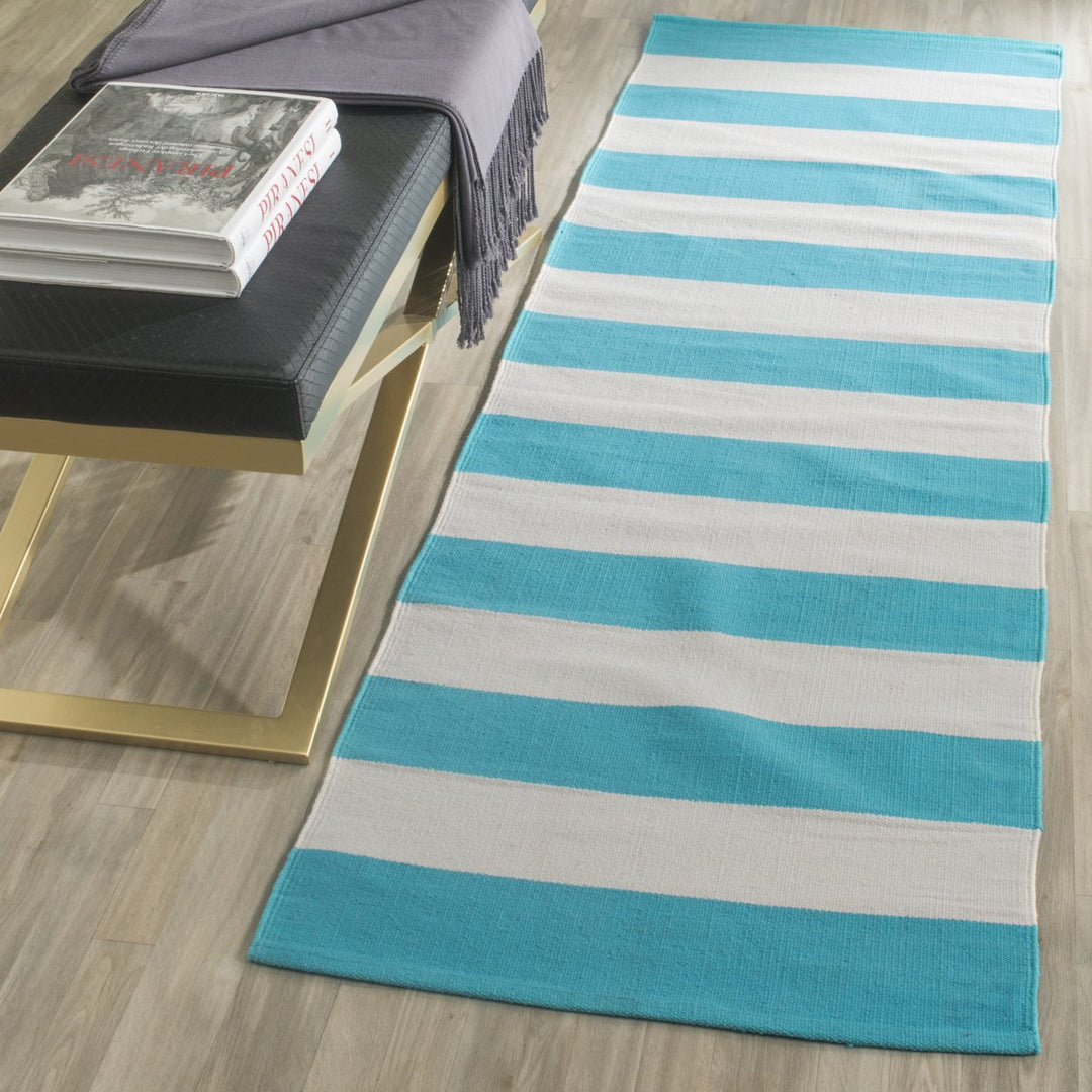 SAFAVIEH Montauk MTK712N Handwoven Turquoise / Ivory Rug Image 3