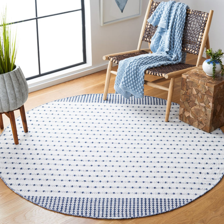 SAFAVIEH Montauk MTK714N Handwoven Navy / Ivory Rug Image 2