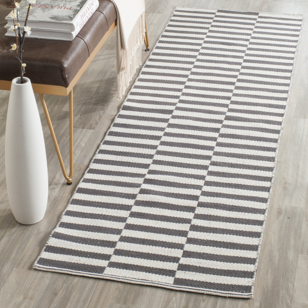 SAFAVIEH Montauk MTK715A Handwoven Ivory / Grey Rug Image 3