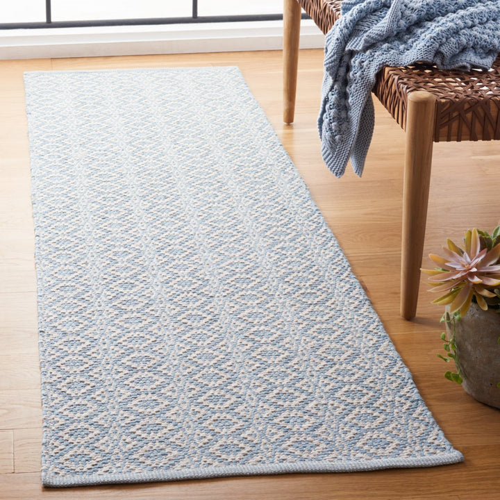 SAFAVIEH Montauk MTK716B Handwoven Ivory /Light Blue Rug Image 2