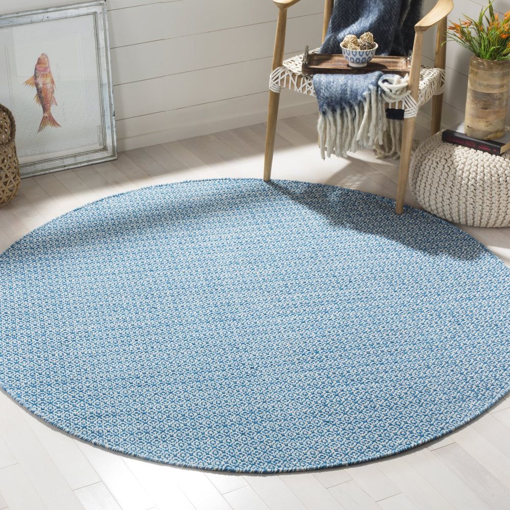 SAFAVIEH Montauk MTK717C Handwoven Ivory / Blue Rug Image 2