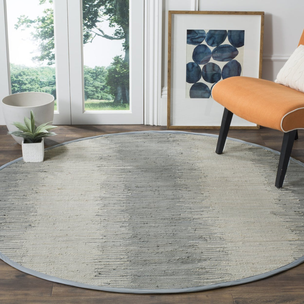 SAFAVIEH Montauk Collection MTK718A Handwoven Grey Rug Image 2