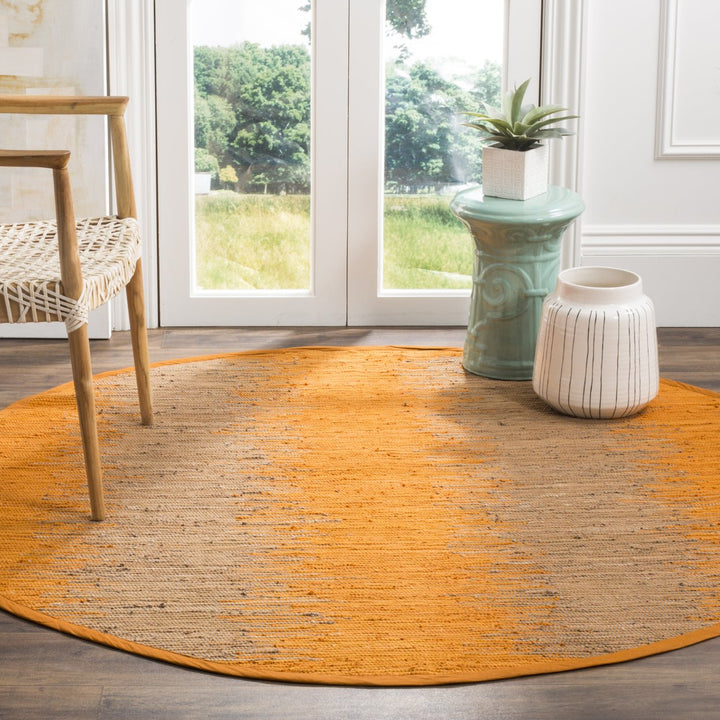 SAFAVIEH Montauk Collection MTK718R Handwoven Orange Rug Image 2