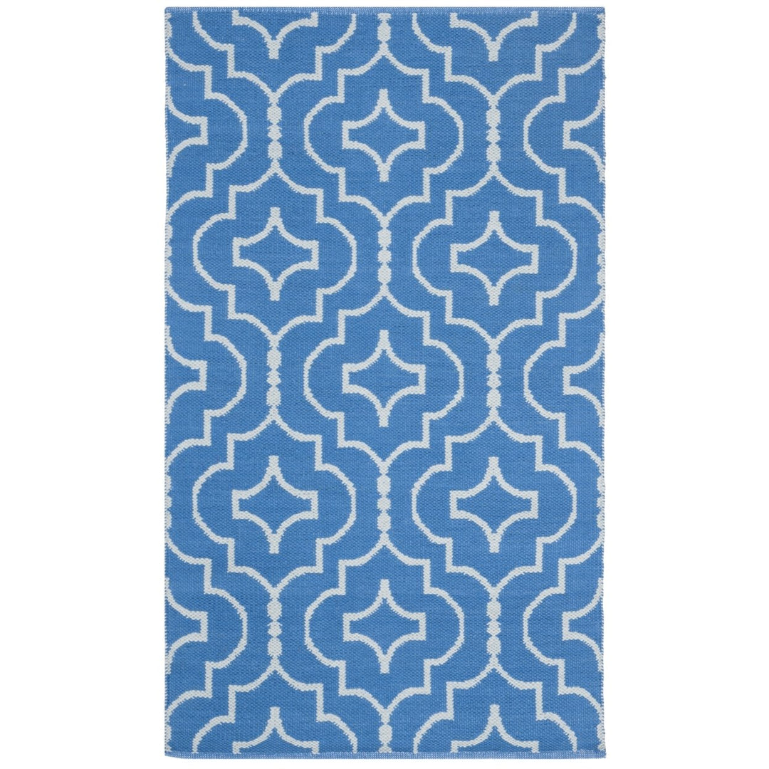 SAFAVIEH Montauk MTK722C Handwoven Blue / Ivory Rug Image 1