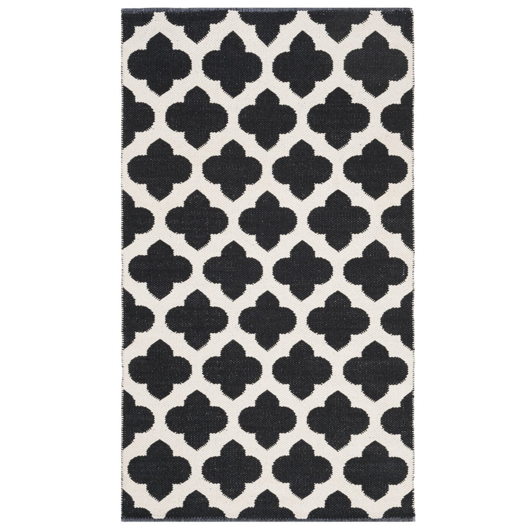 SAFAVIEH Montauk MTK723D Handwoven Black / Ivory Rug Image 1