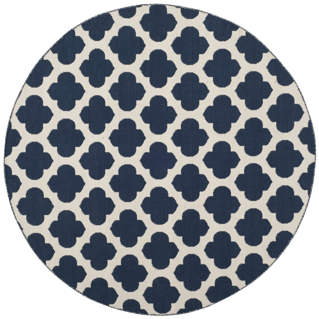 SAFAVIEH Montauk MTK723H Handwoven Navy / Ivory Rug Image 4