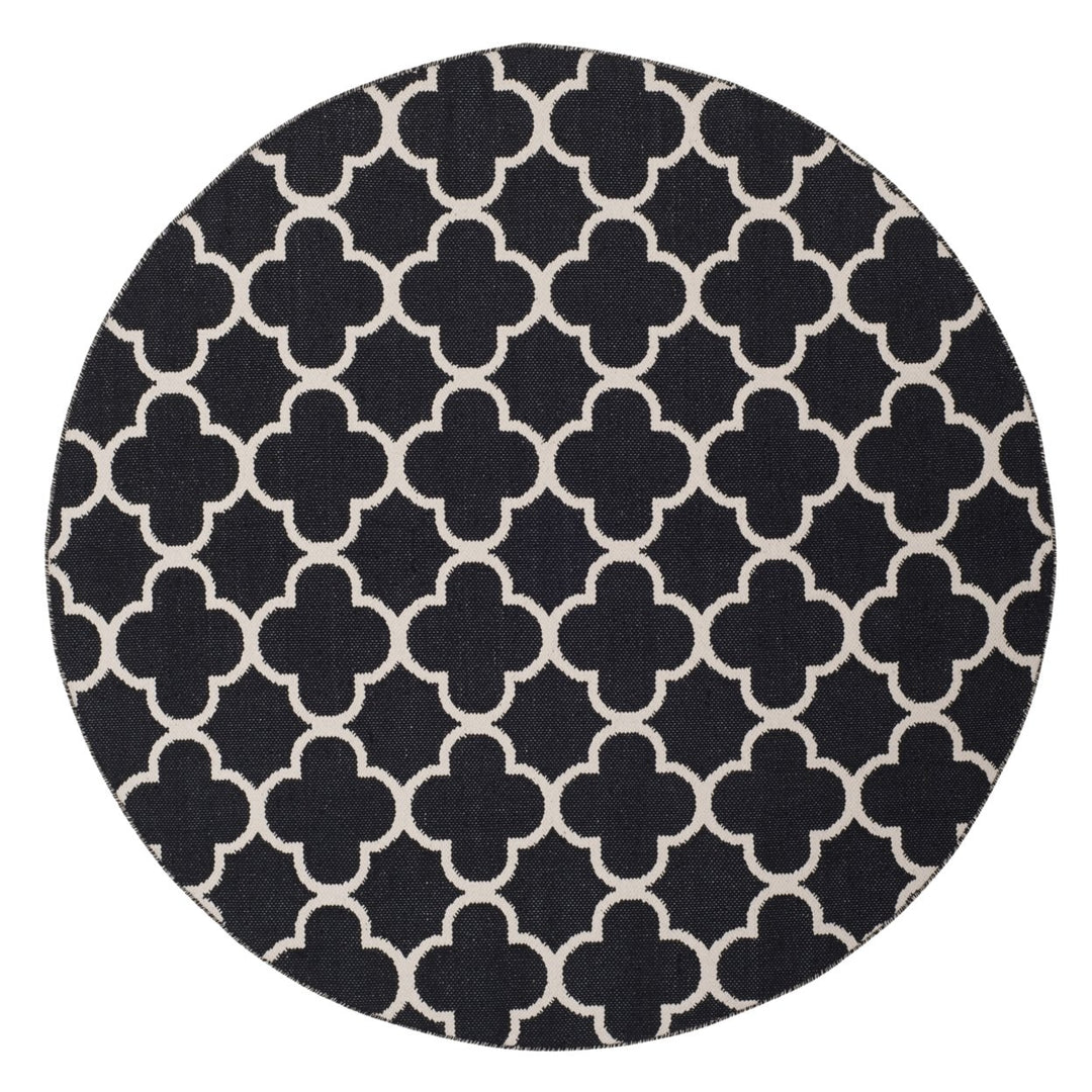 SAFAVIEH Montauk MTK725D Handwoven Black / Ivory Rug Image 1