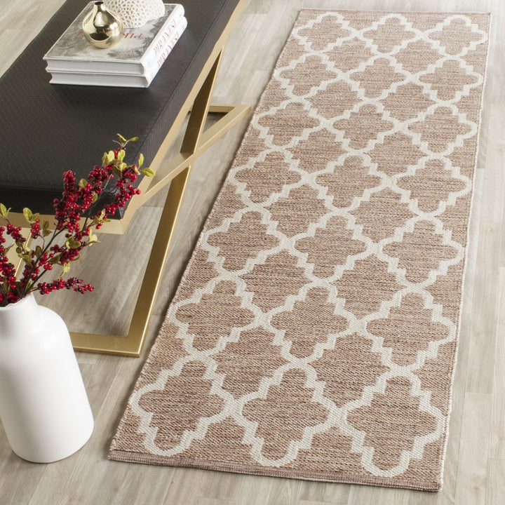 SAFAVIEH Montauk MTK810E Handwoven Beige / Ivory Rug Image 3