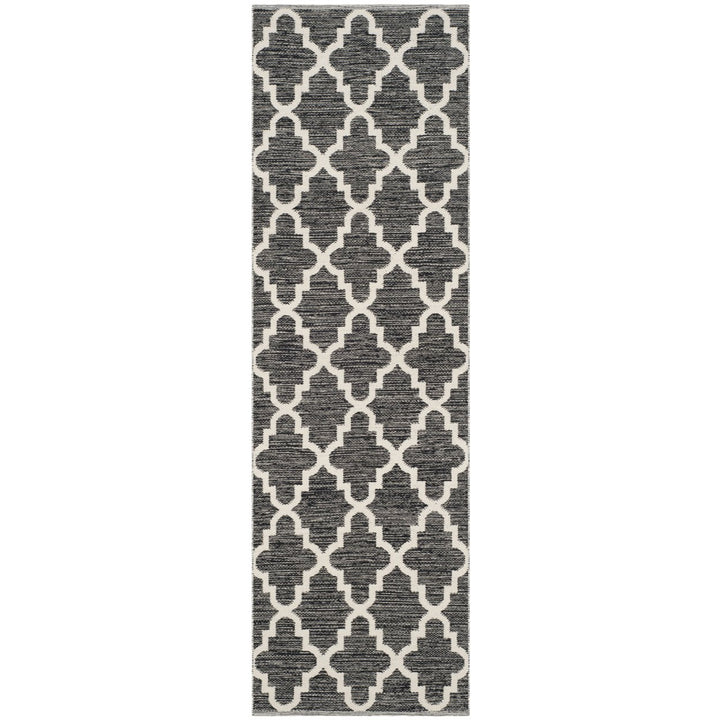 SAFAVIEH Montauk MTK810D Handwoven Black / Ivory Rug Image 1