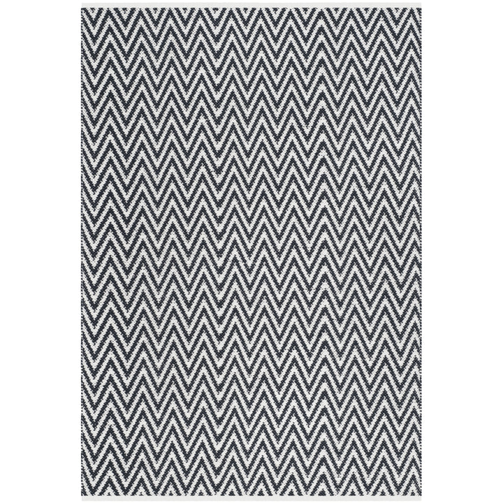 SAFAVIEH Montauk MTK812D Handwoven Black / Ivory Rug Image 9