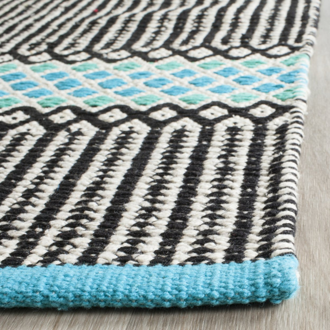 SAFAVIEH Montauk MTK820H Handwoven Turquoise / Multi Rug Image 4