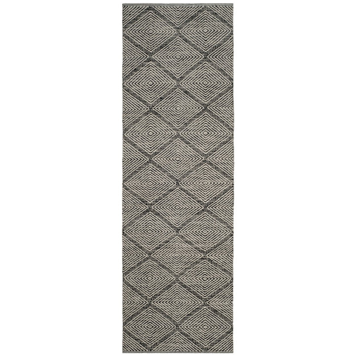 SAFAVIEH Montauk Collection MTK821D Handwoven Black Rug Image 4