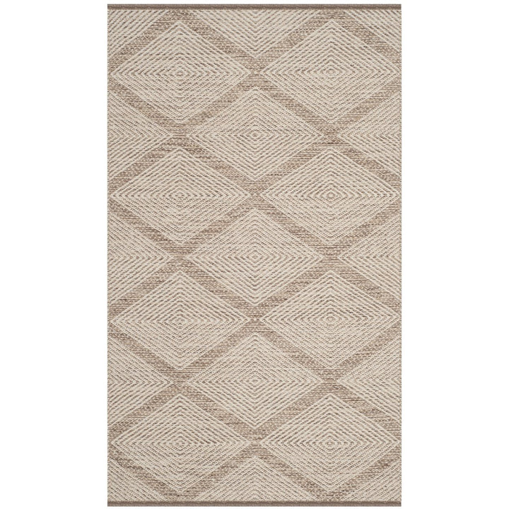 SAFAVIEH Montauk Collection MTK821E Handwoven Beige Rug Image 4