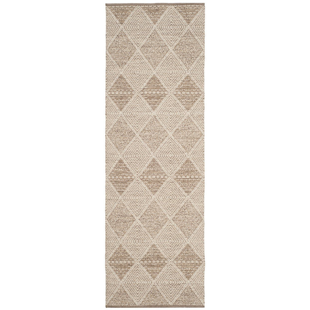 SAFAVIEH Montauk Collection MTK822E Handwoven Beige Rug Image 1