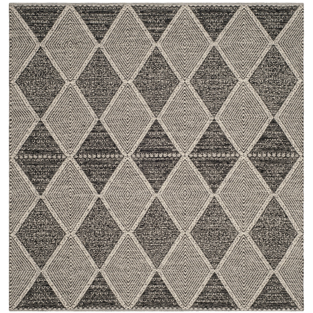 SAFAVIEH Montauk Collection MTK822D Handwoven Black Rug Image 6