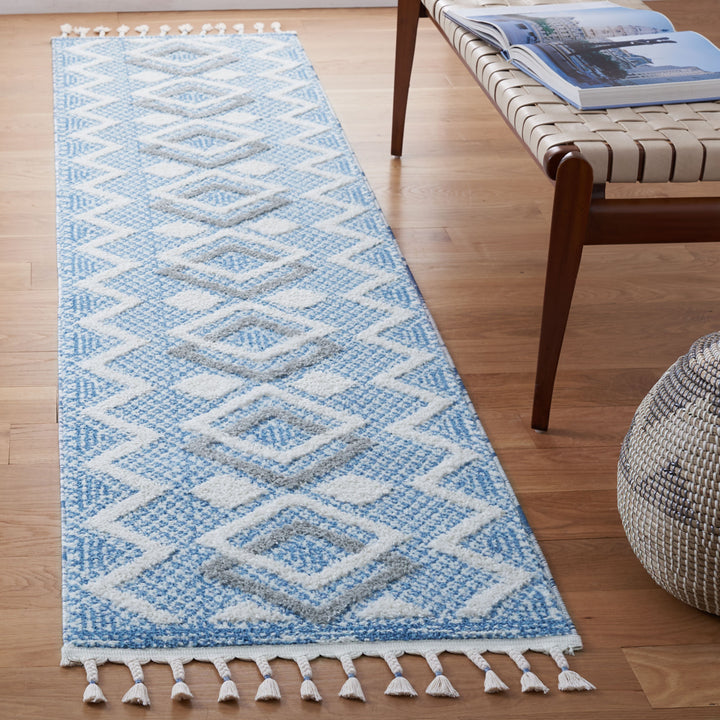 SAFAVIEH Moroccan Tassel Shag MTS452B Ivory / Lt Grey Rug Image 3