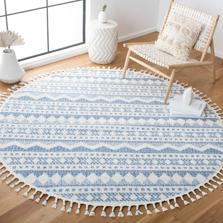 SAFAVIEH Moroccan Tassel Shag MTS484C Ivory / Lt Grey Rug Image 2