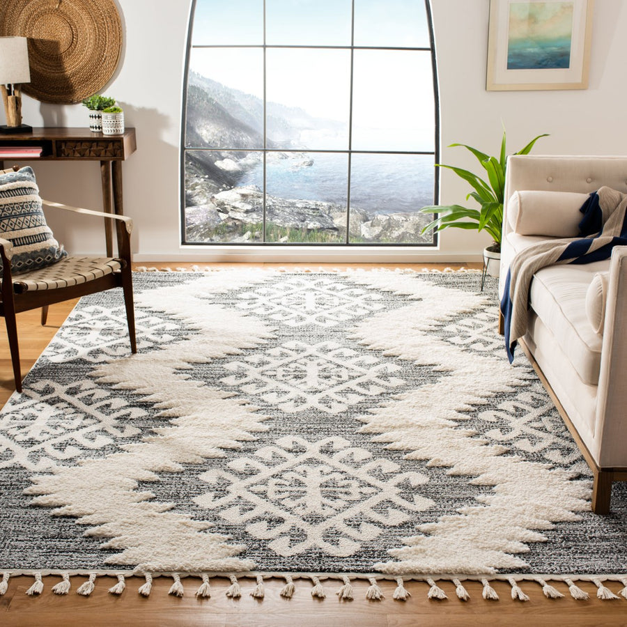 SAFAVIEH Moroccan Tassel Shag MTS652F Ivory / Grey Rug Image 1