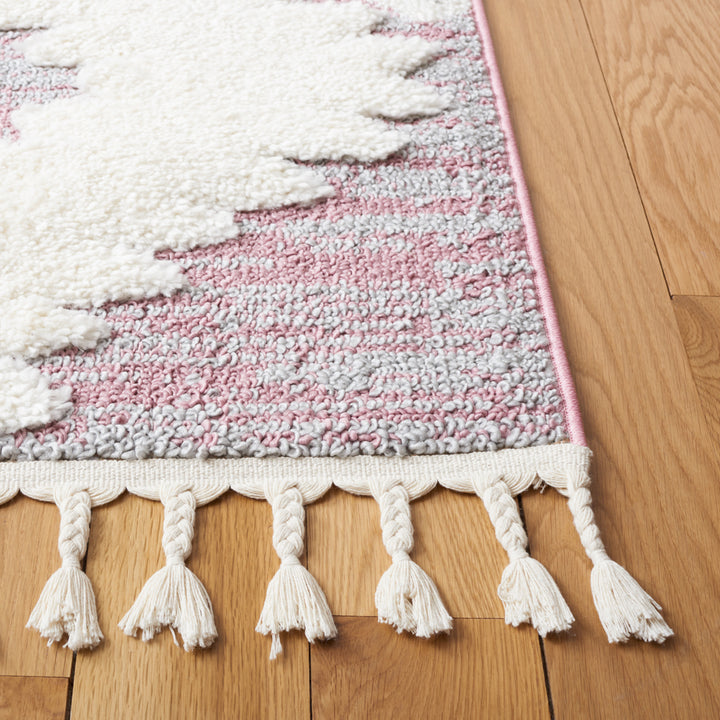 SAFAVIEH Moroccan Tassel Shag MTS652U Pink / Ivory Rug Image 7