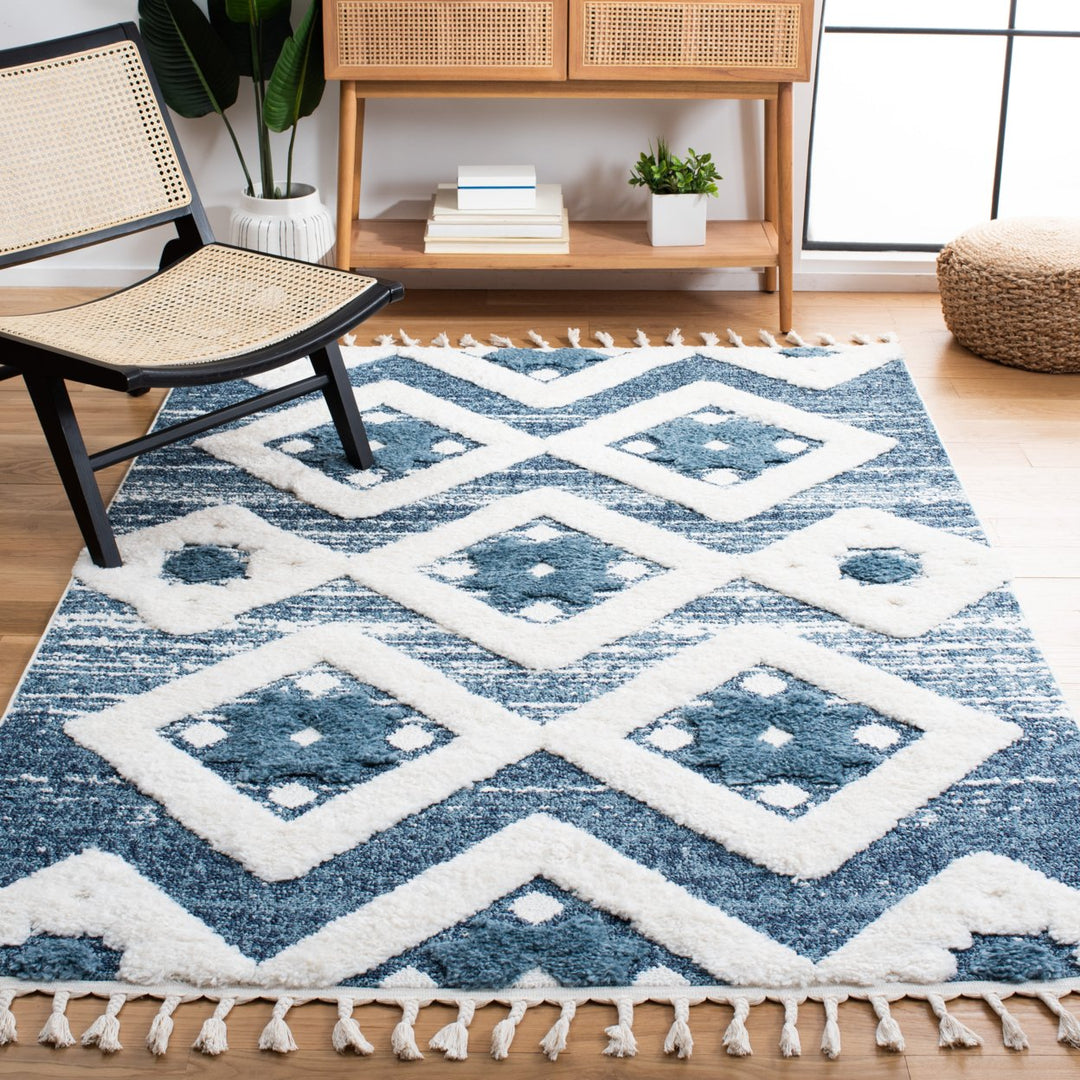 SAFAVIEH Moroccan Tassel Shag MTS664M Blue / Ivory Rug Image 1