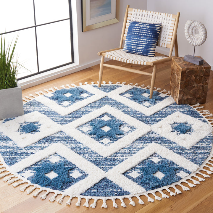 SAFAVIEH Moroccan Tassel Shag MTS664M Blue / Ivory Rug Image 2