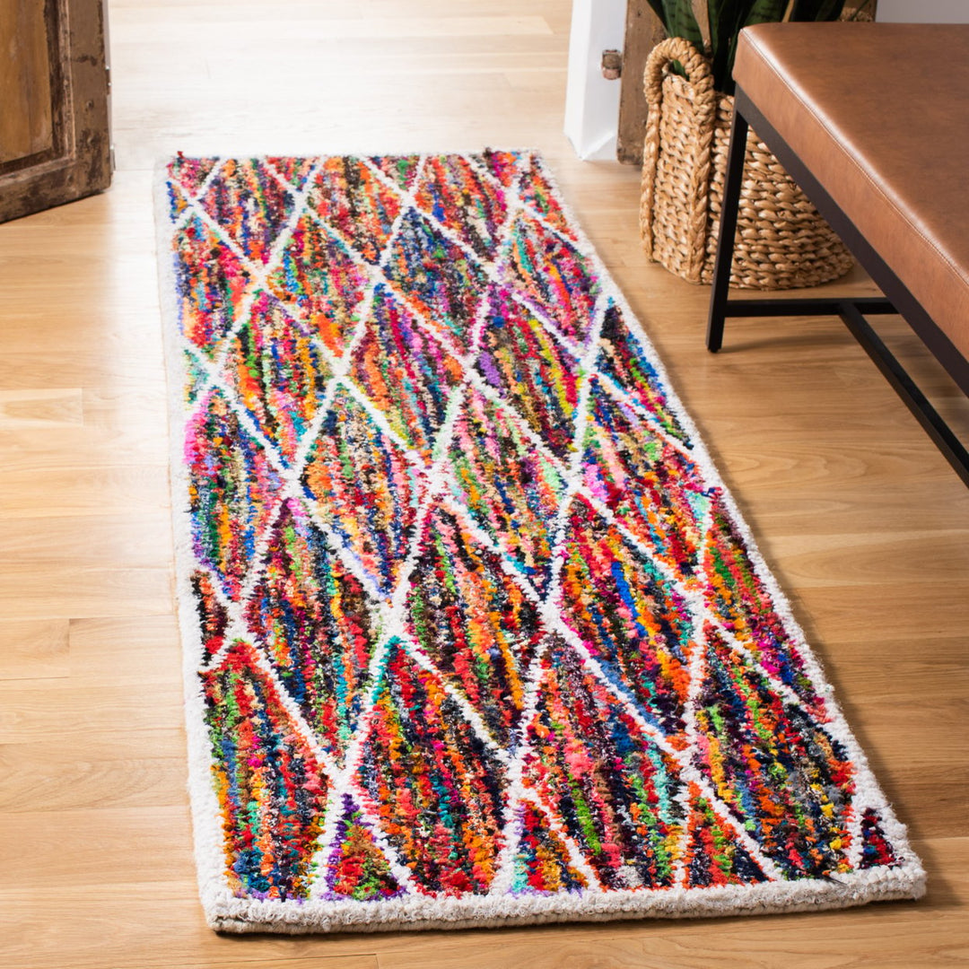 SAFAVIEH Nantucket Collection NAN313A Handmade Multi Rug Image 3