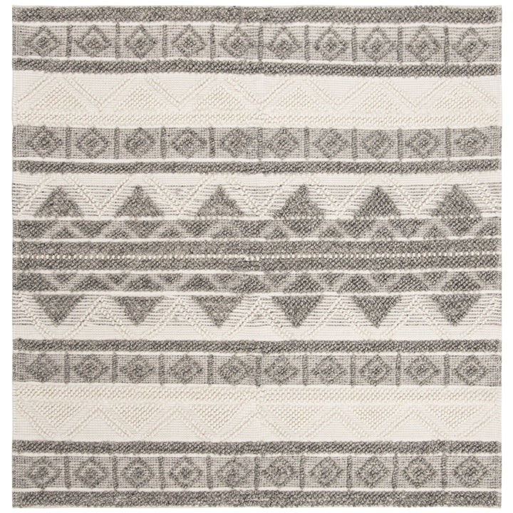 SAFAVIEH Natura NAT104A Handwoven Ivory / Grey Rug Image 9